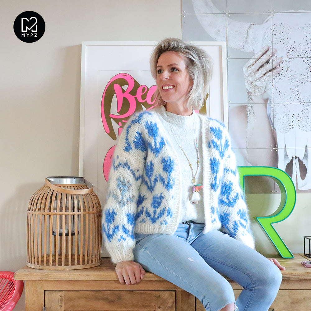 Knitting Pattern – MYPZ Chunky Bomber Cardigan Tulips Blue No.9 (ENG-NL-DE)