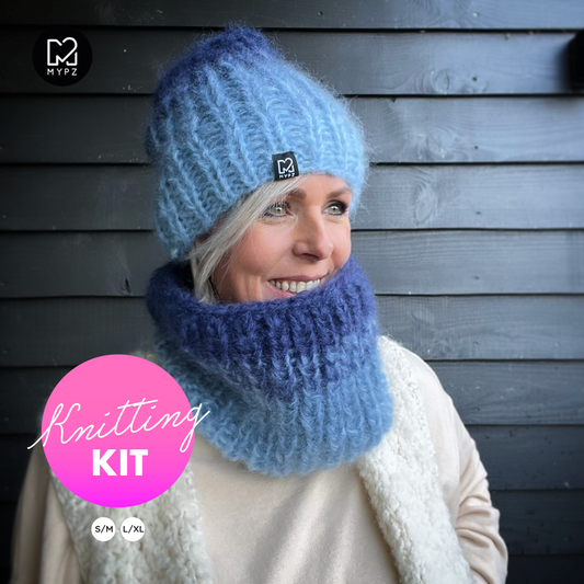 Knitting Kit – Gradient chunky mohair hat + snood Blue (ENG-NL)