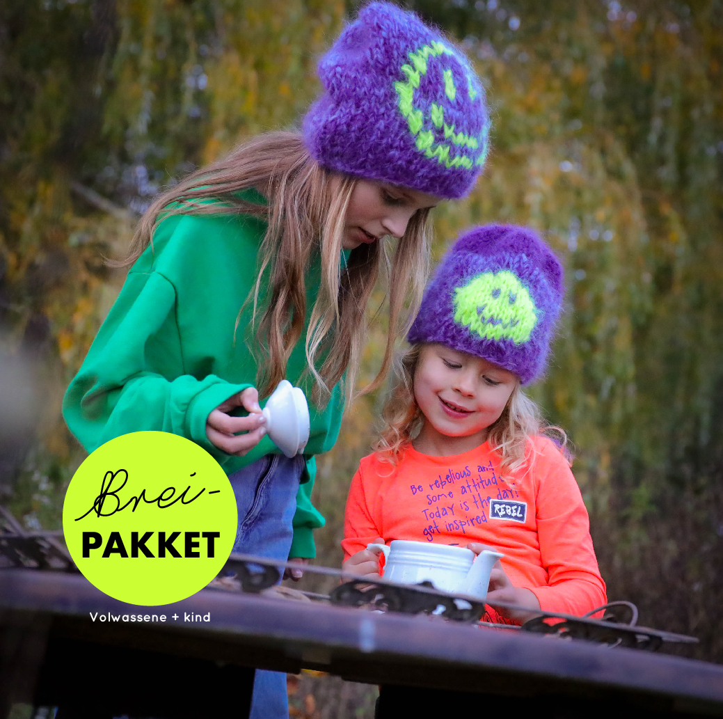 Knitting Kit – Chunky mohair Smiley beanies adult + kid (ENG-NL)